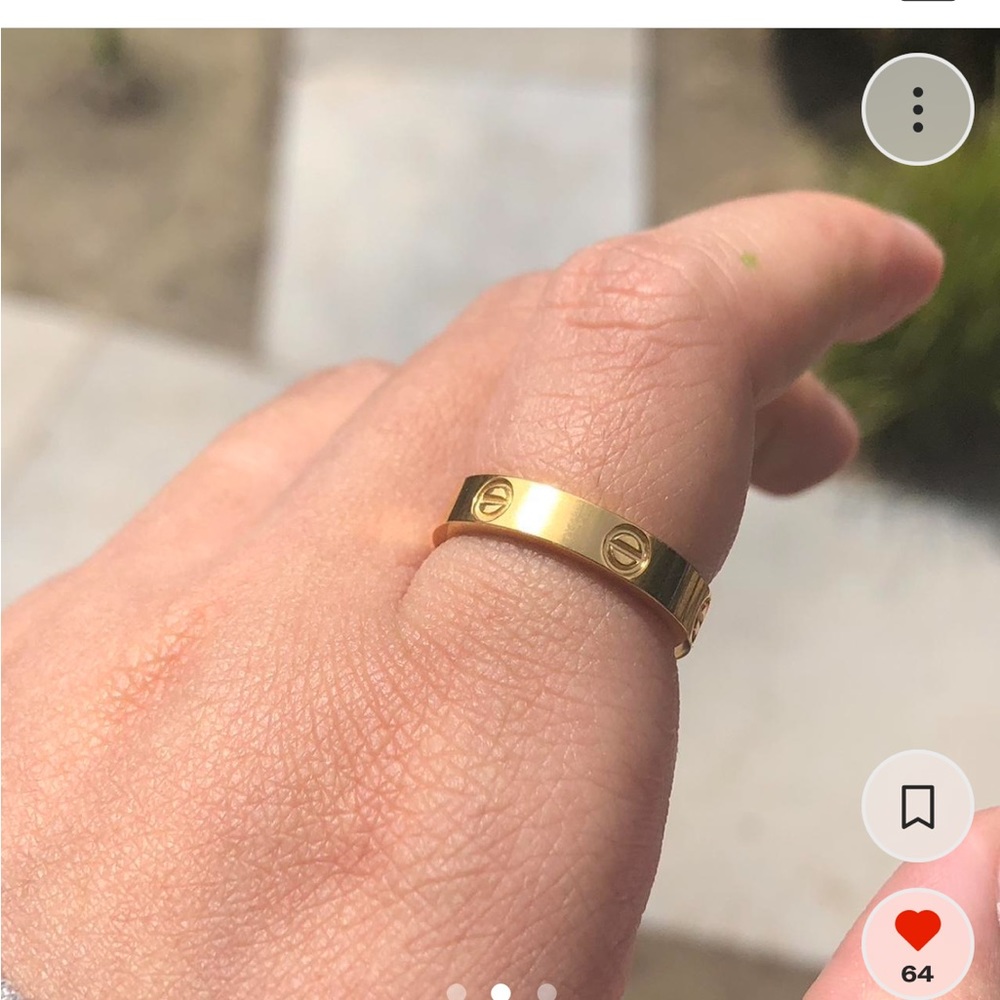 gold love band ring
